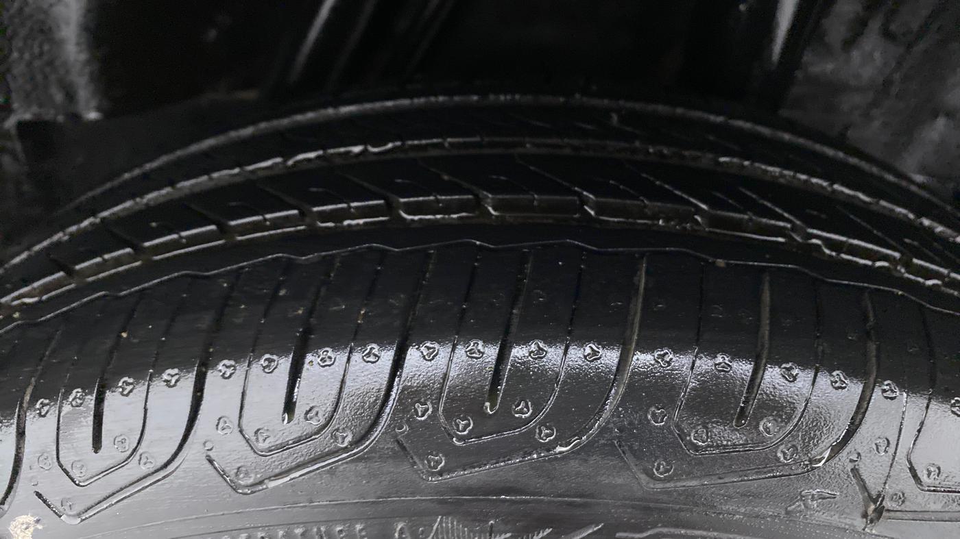 2014 Honda City V MT PETROL, Petrol, Manual, 44,872 km, Left Rear Tyre Tread