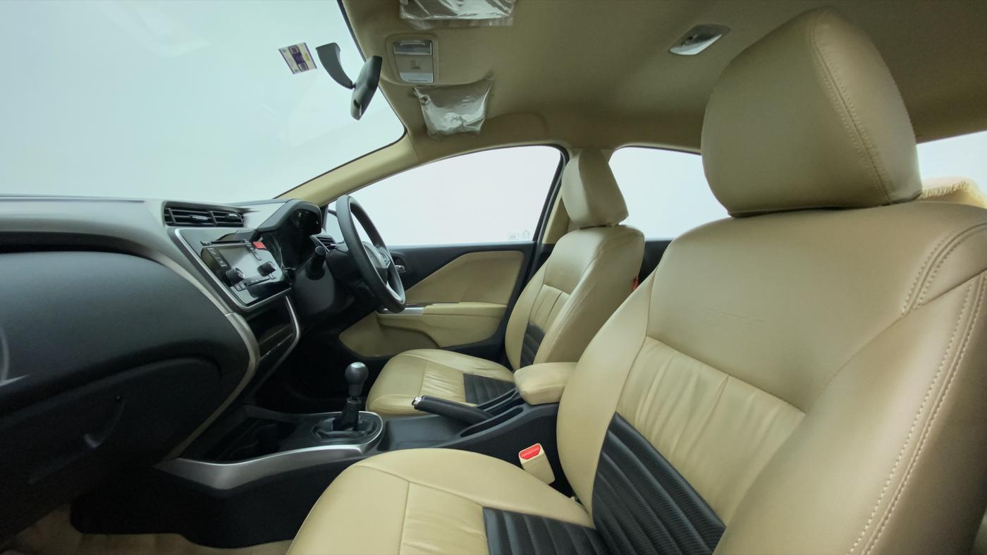 2014 Honda City V MT PETROL, Petrol, Manual, 44,872 km, Right Side Front Door Cabin