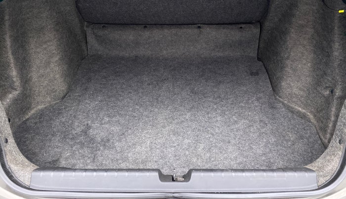 2014 Honda City V MT PETROL, Petrol, Manual, 44,872 km, Boot Inside