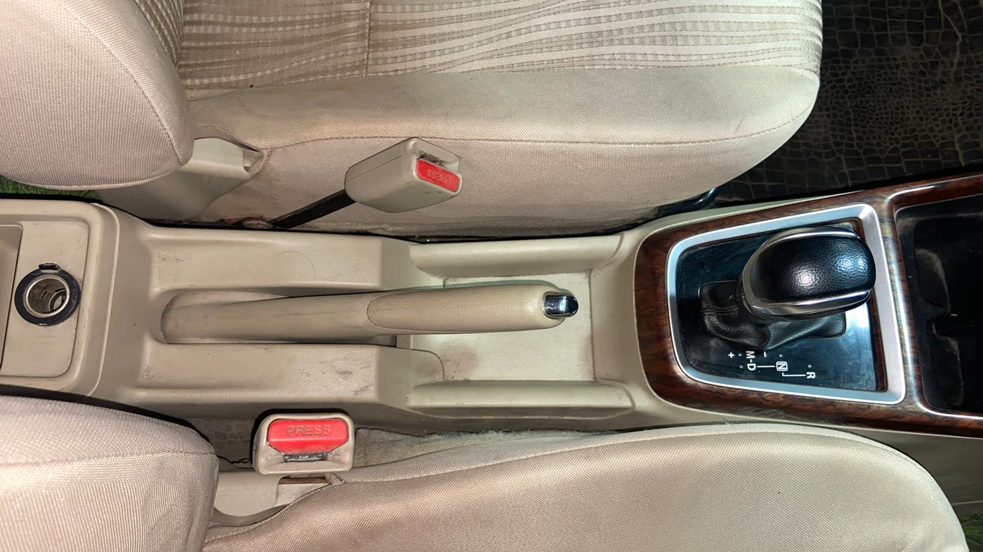 2018 Maruti Dzire ZXI AMT, CNG, Automatic, 91,479 km, Gear Lever