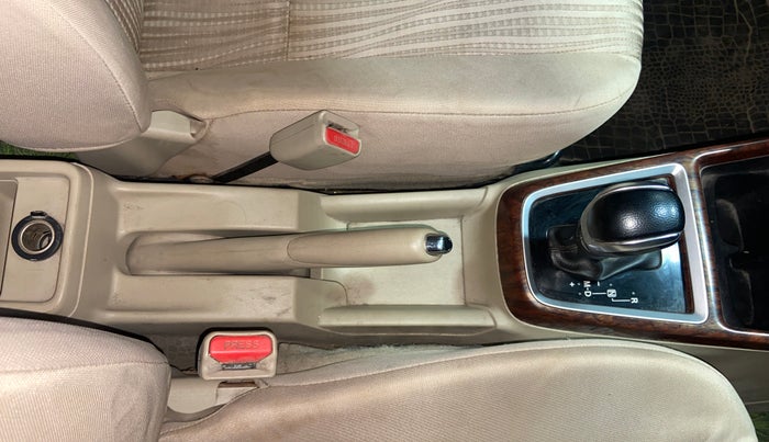 2018 Maruti Dzire ZXI AMT, CNG, Automatic, 91,479 km, Gear Lever