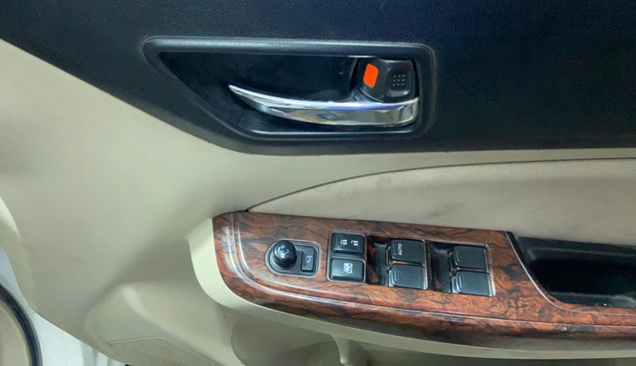 2018 Maruti Dzire ZXI AMT, CNG, Automatic, 91,479 km, Driver Side Door Panels Control