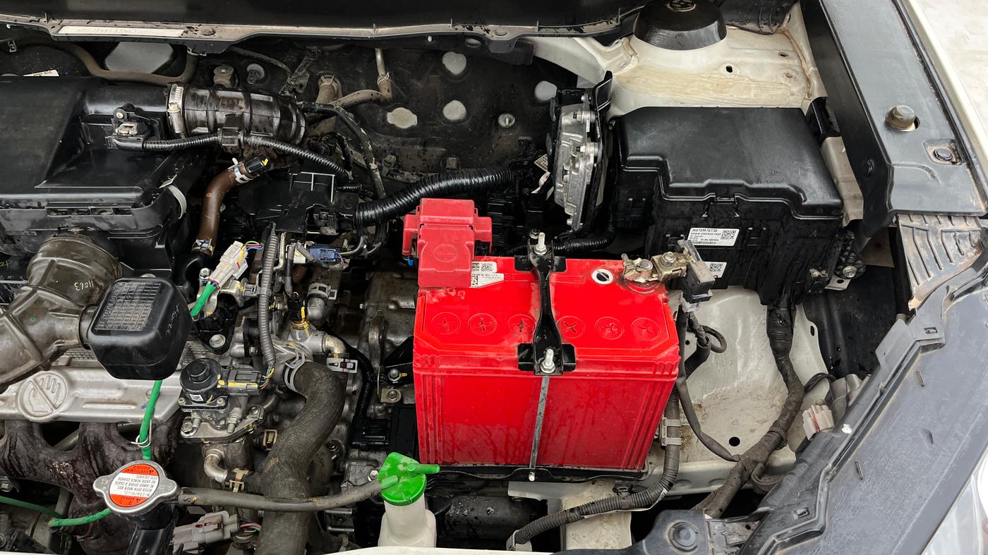 2022 Maruti Grand Vitara ALPHA SMART HYBRID AT, Petrol, Automatic, 33,060 km, Engine View - Left