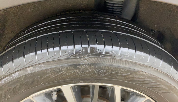 2021 Hyundai Tucson GLS 2WD AT PETROL, Petrol, Automatic, 83,796 km, Left Rear Tyre Tread