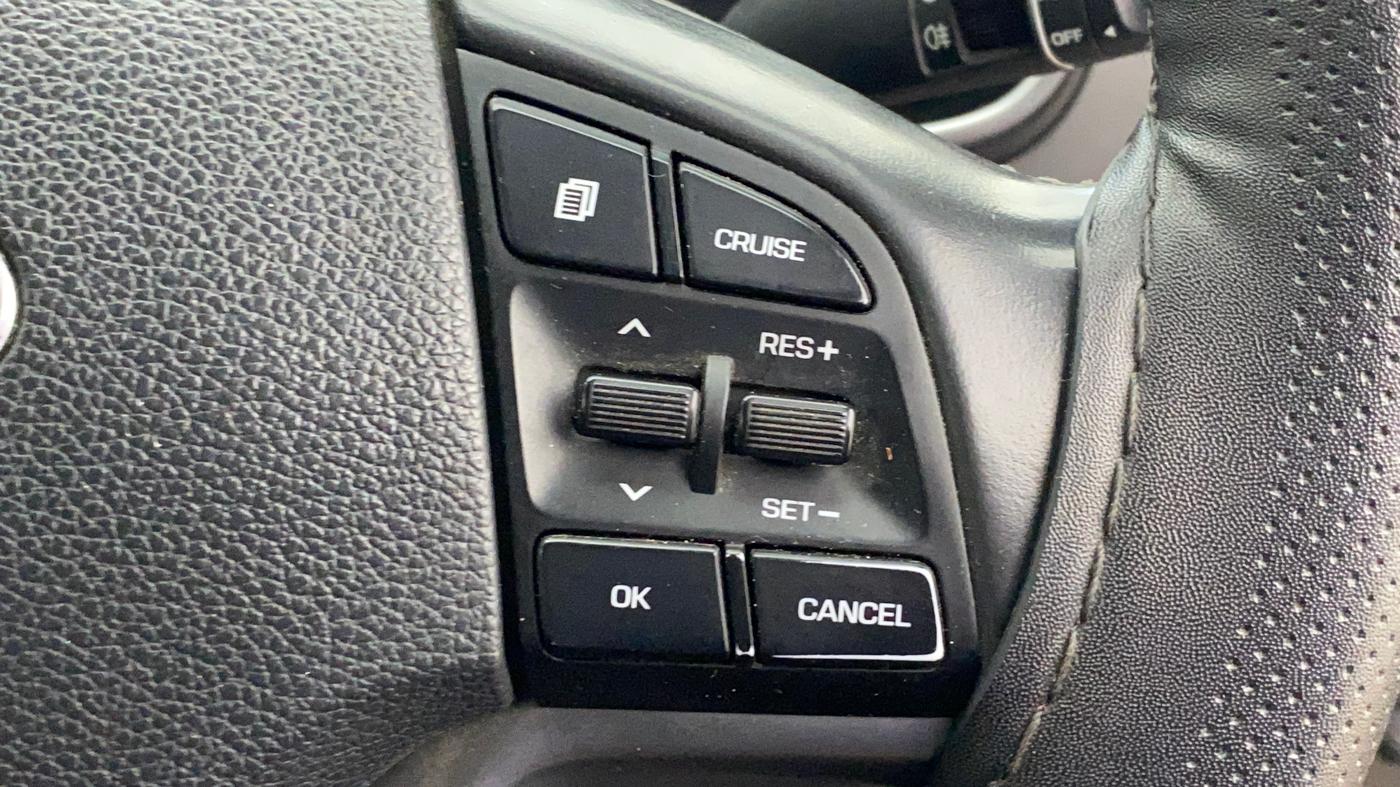 2021 Hyundai Tucson GLS 2WD AT PETROL, Petrol, Automatic, 83,851 km, Adaptive Cruise Control