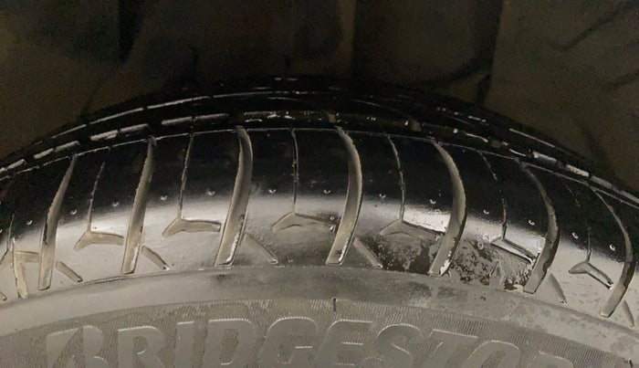 2016 Tata Zest XMS PETROL, Petrol, Manual, 61,659 km, Right Front Tyre Tread