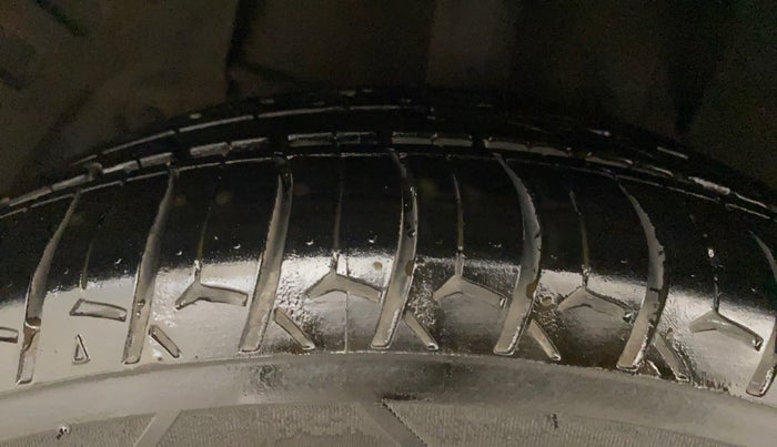 2016 Tata Zest XMS PETROL, Petrol, Manual, 61,659 km, Left Front Tyre Tread