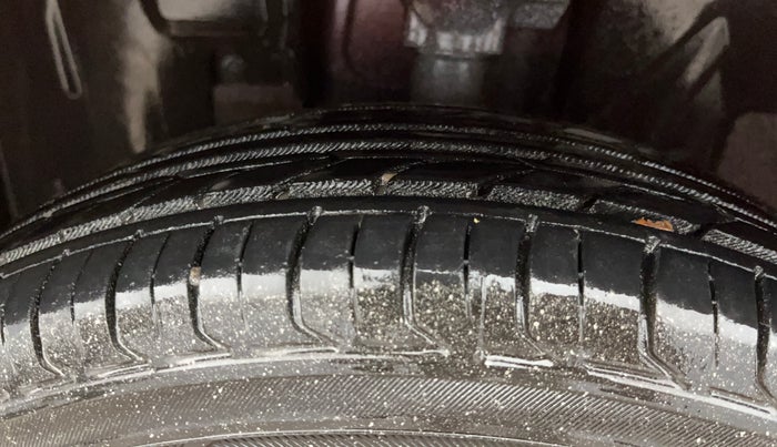 2017 Datsun Redi Go S 1.0, Petrol, Manual, 45,763 km, Left Front Tyre Tread