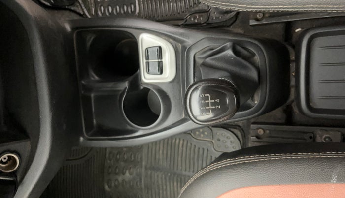 2017 Datsun Redi Go S 1.0, Petrol, Manual, 45,763 km, Gear Lever