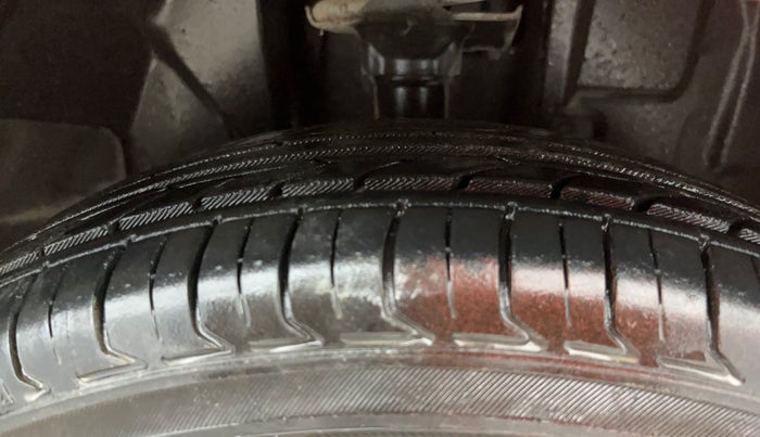 2017 Datsun Redi Go S 1.0, Petrol, Manual, 45,763 km, Right Front Tyre Tread