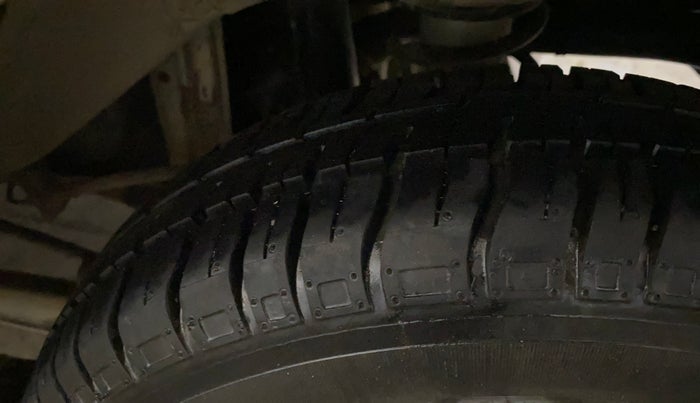 2014 Maruti Alto 800 LXI, Petrol, Manual, 34,948 km, Left Rear Tyre Tread