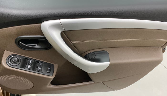 2019 Renault Duster RXS 85 PS, Diesel, Manual, 29,101 km, Driver Side Door Panels Control