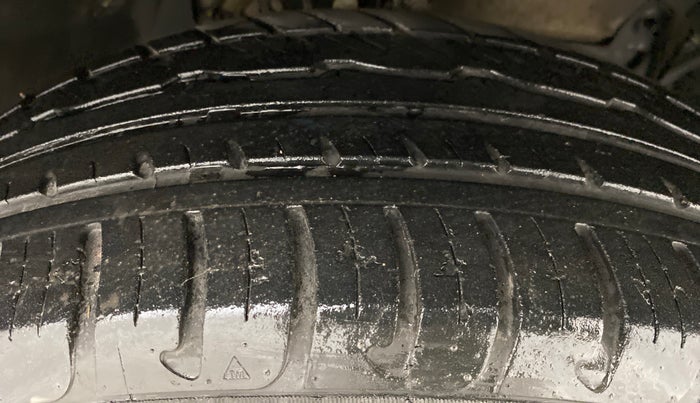2019 Renault Duster RXS 85 PS, Diesel, Manual, 29,101 km, Right Front Tyre Tread