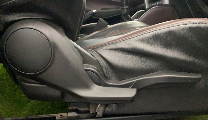 2024 Maruti Grand Vitara SIGMA SMART HYBRID, Petrol, Manual, 44,812 km, Driver Side Adjustment Panel