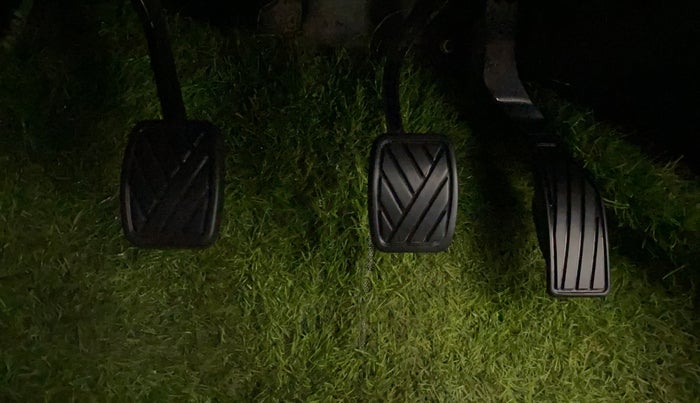 2024 Maruti Grand Vitara SIGMA SMART HYBRID, Petrol, Manual, 44,812 km, Pedals