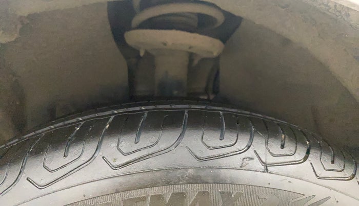 2016 Ford Ecosport TITANIUM 1.5L DIESEL, Diesel, Manual, 99,810 km, Left Front Tyre Tread