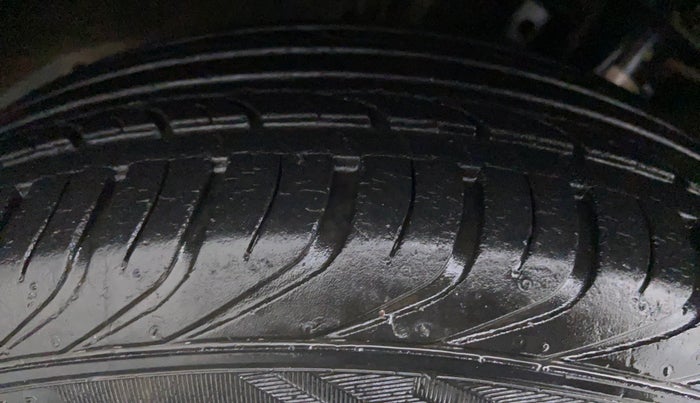 2014 Volkswagen Polo GT TSI AT, Petrol, Automatic, 41,979 km, Right Rear Tyre Tread