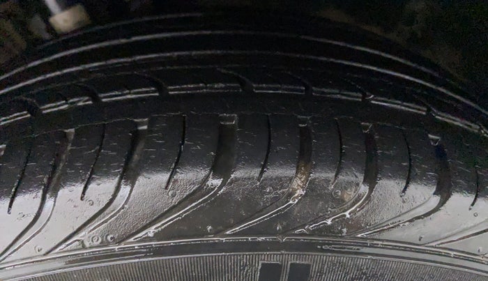 2014 Volkswagen Polo GT TSI AT, Petrol, Automatic, 41,979 km, Left Front Tyre Tread