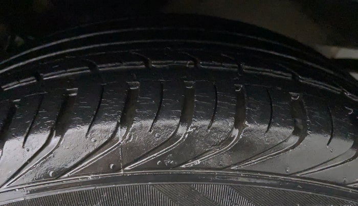 2014 Volkswagen Polo GT TSI AT, Petrol, Automatic, 41,979 km, Left Rear Tyre Tread