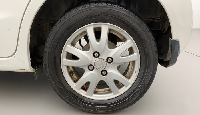 2014 Honda Brio VX AT, Petrol, Automatic, 63,822 km, Left Rear Wheel