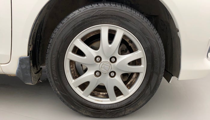 2014 Honda Brio VX AT, Petrol, Automatic, 63,822 km, Right Front Wheel