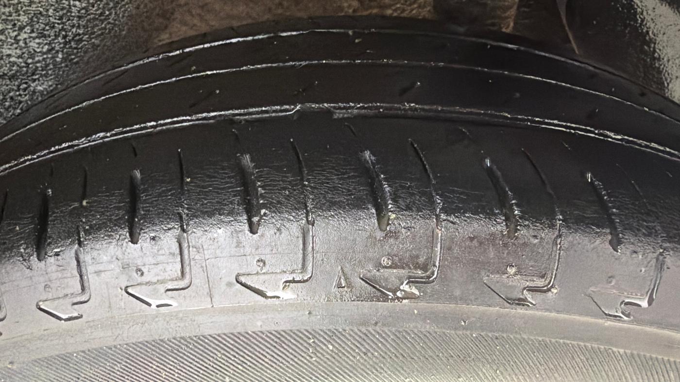 2020 Maruti IGNIS ALPHA 1.2 AMT, Petrol, Automatic, 61,516 km, Left Rear Tyre Tread