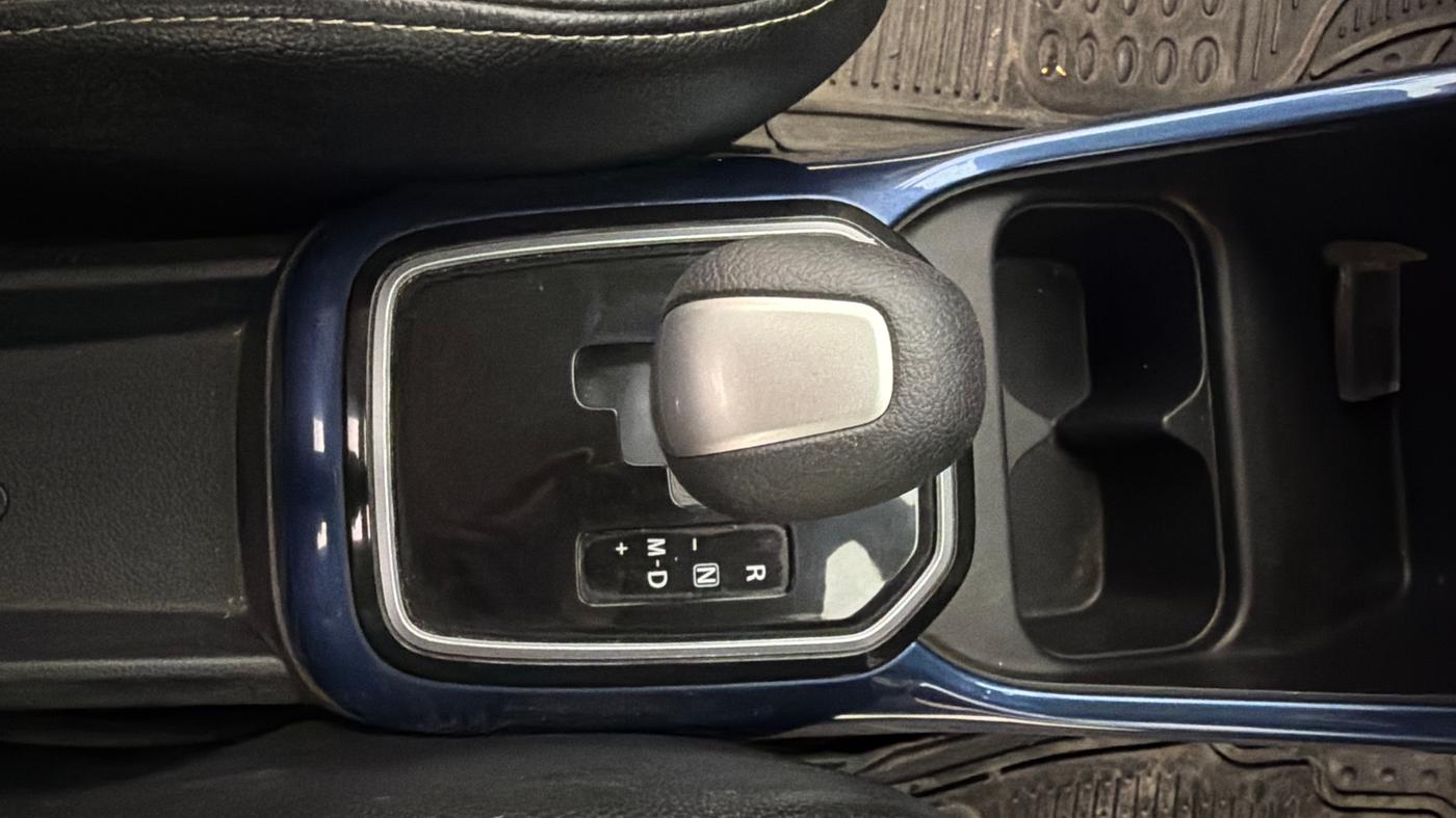 2020 Maruti IGNIS ALPHA 1.2 AMT, Petrol, Automatic, 61,516 km, Gear Lever