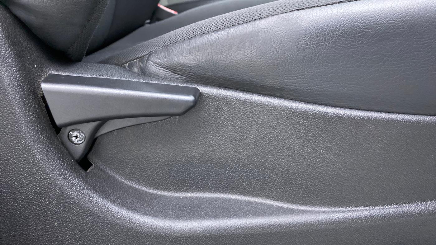 2019 Tata Tiago XT 1.2 REVOTRON, Petrol, Manual, 19,586 km, Driver Side Adjustment Panel