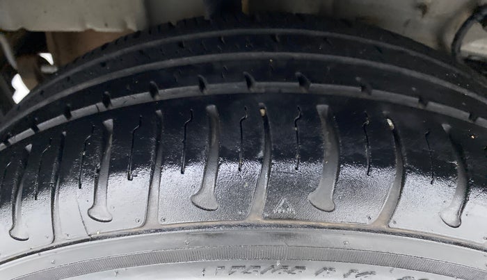 2019 Tata Tiago XT 1.2 REVOTRON, Petrol, Manual, 19,586 km, Right Rear Tyre Tread