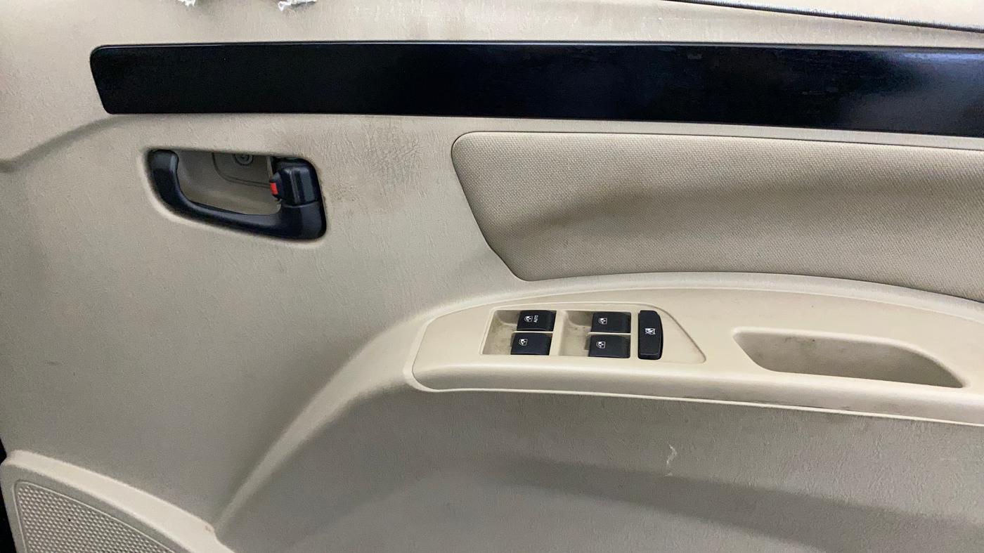 2023 Mahindra SCORPIO CLASSIC S11 7STR, Diesel, Manual, 38,227 km, Driver Side Door Panels Control