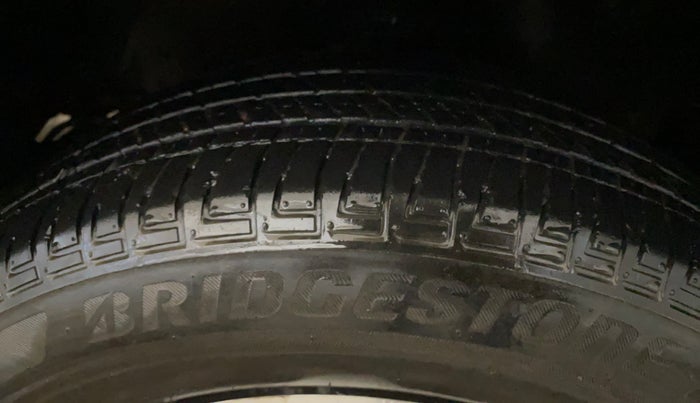 2023 Mahindra SCORPIO CLASSIC S11 7STR, Diesel, Manual, 38,227 km, Right Front Tyre Tread