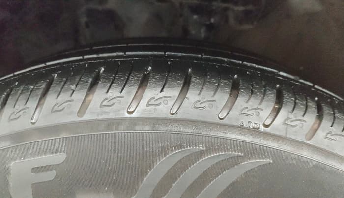 2019 Hyundai VENUE SX PLUS 1.0 TURBO DCT, Petrol, Automatic, 1,15,882 km, Left Front Tyre Tread