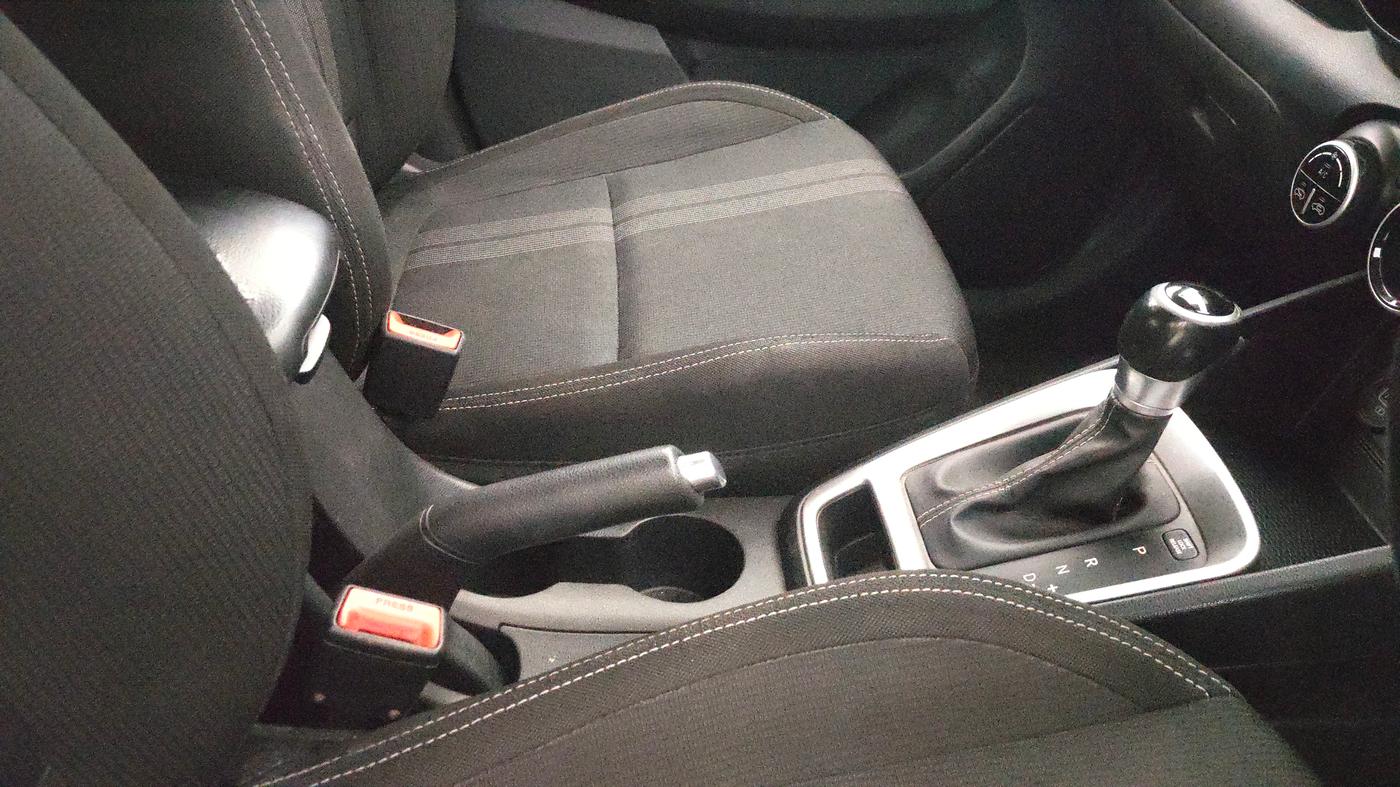 2019 Hyundai VENUE SX PLUS 1.0 TURBO DCT, Petrol, Automatic, 1,15,923 km, Gear Lever