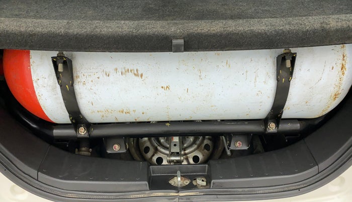 2016 Maruti Wagon R 1.0 LXI CNG, CNG, Manual, 87,498 km, Boot Inside