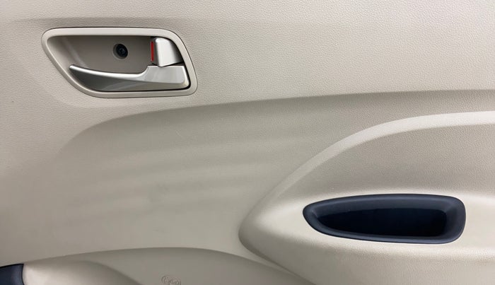 2018 Hyundai NEW SANTRO SPORTZ AMT, CNG, Automatic, 24,480 km, Driver Side Door Panels Control