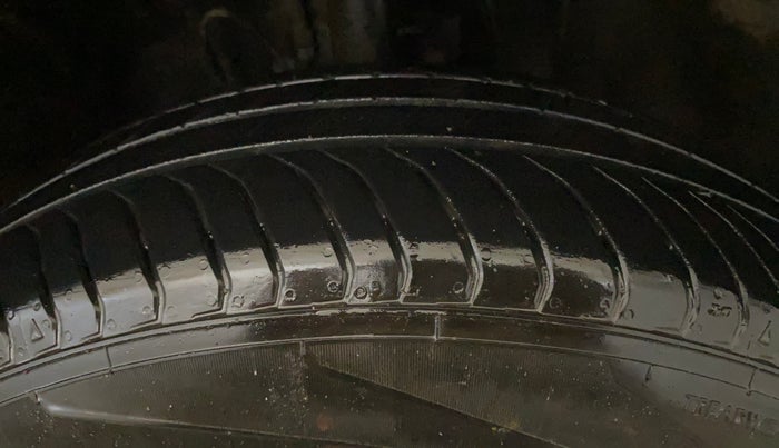 2019 Hyundai VENUE S 1.0 TURBO MT, Petrol, Manual, 51,637 km, Right Front Tyre Tread