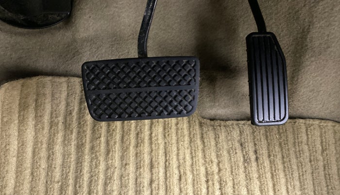 2015 Honda Brio VX AT, Petrol, Automatic, 72,594 km, Pedals