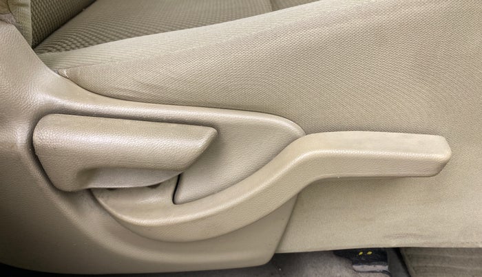 2015 Honda Brio VX AT, Petrol, Automatic, 72,594 km, Driver Side Adjustment Panel