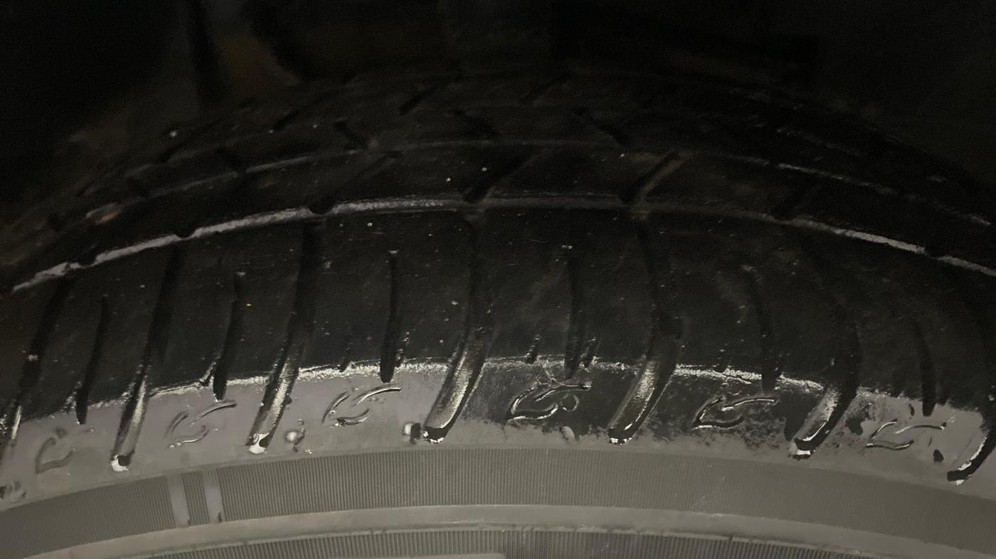 2018 Tata NEXON XZ PLUS PETROL, Petrol, Manual, 84,572 km, Right Front Tyre Tread