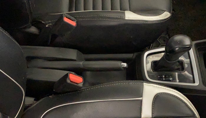 2019 Maruti Swift VXI AMT, Petrol, Automatic, 33,594 km, Gear Lever