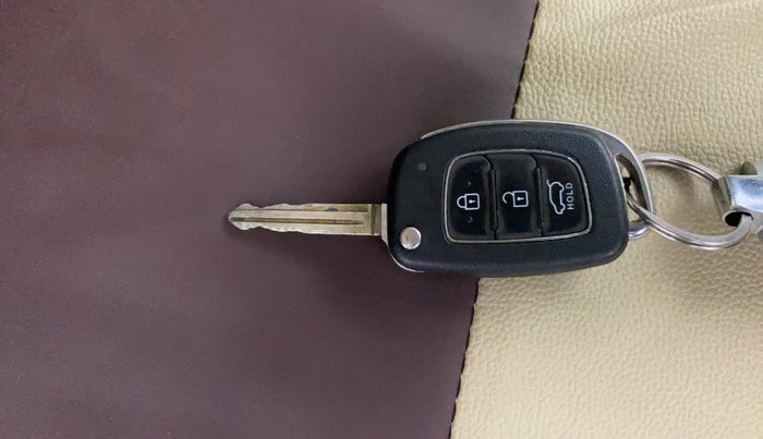 2019 Hyundai VENUE SX 1.0 TURBO, Petrol, Manual, 93,062 km, Key Close Up