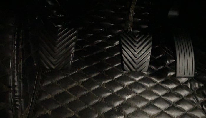 2019 Hyundai VENUE SX 1.0 TURBO, Petrol, Manual, 93,062 km, Pedals