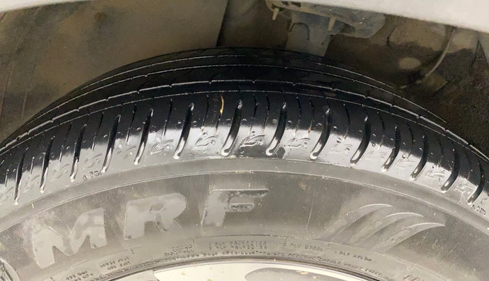 2023 KIA SONET HTX 1.5 AT, Diesel, Automatic, 17,495 km, Left Front Tyre Tread