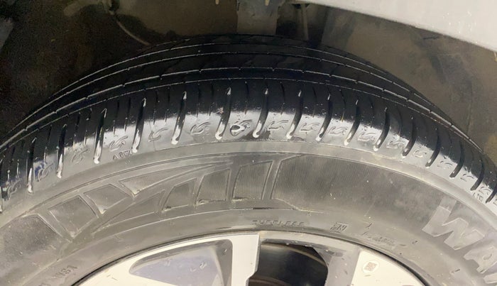 2023 KIA SONET HTX 1.5 AT, Diesel, Automatic, 17,495 km, Right Front Tyre Tread