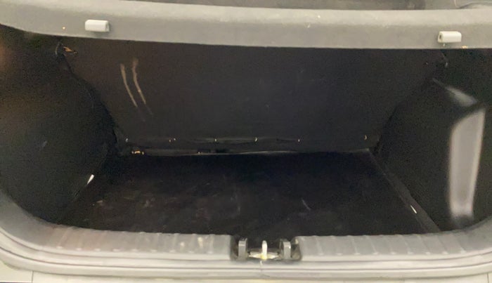 2023 KIA SONET HTX 1.5 AT, Diesel, Automatic, 17,495 km, Boot Inside