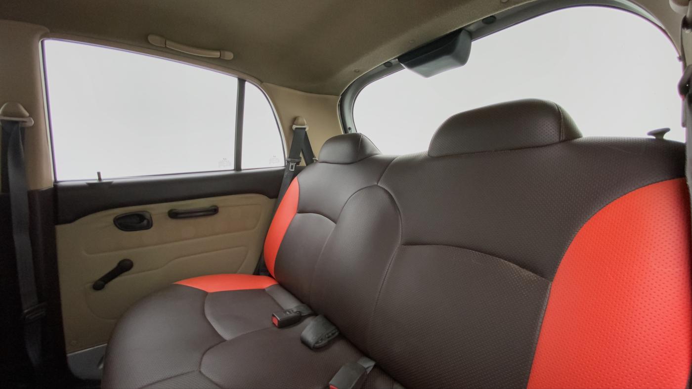 2013 Hyundai Santro Xing GL PLUS, Petrol, Manual, 72,677 km, Right Side Rear Door Cabin