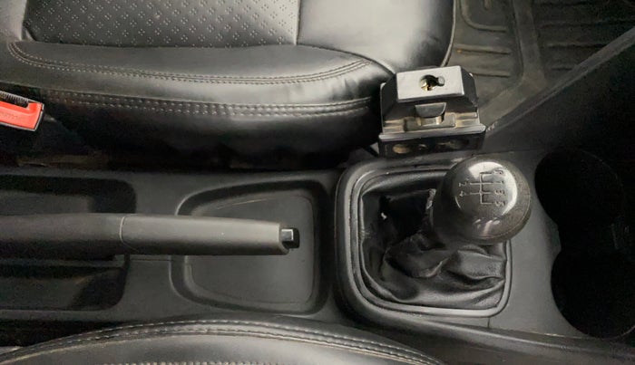 2015 Volkswagen Polo TRENDLINE 1.2L PETROL, Petrol, Manual, 96,931 km, Gear Lever