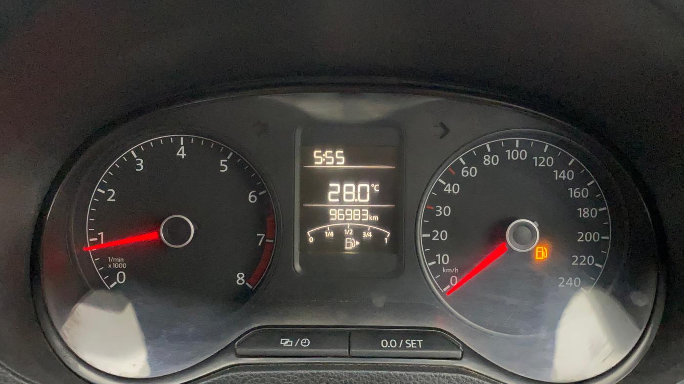 2015 Volkswagen Polo TRENDLINE 1.2L PETROL, Petrol, Manual, 97,950 km, Odometer Image
