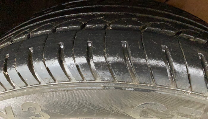 2015 Volkswagen Polo TRENDLINE 1.2L PETROL, Petrol, Manual, 96,931 km, Left Front Tyre Tread