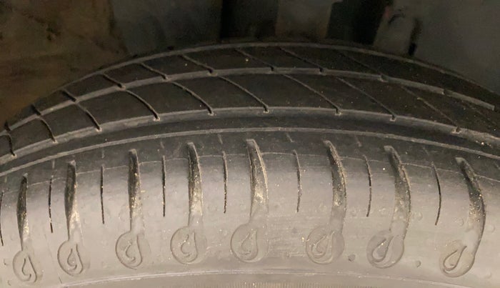 2021 Renault Kwid RXT 0.8, Petrol, Manual, 14,409 km, Right Front Tyre Tread